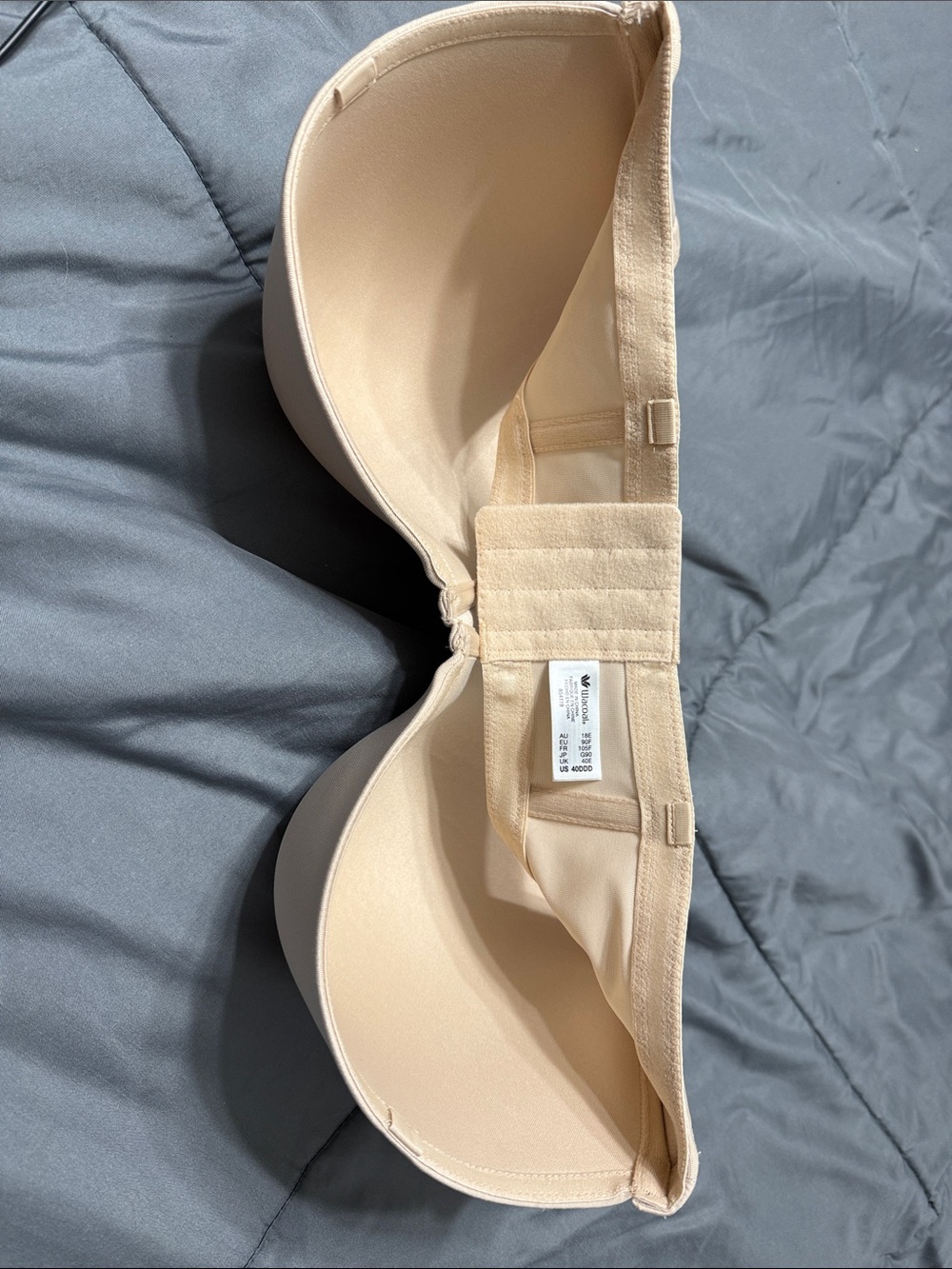 Wacoal Strapless Molded Bra in Nude